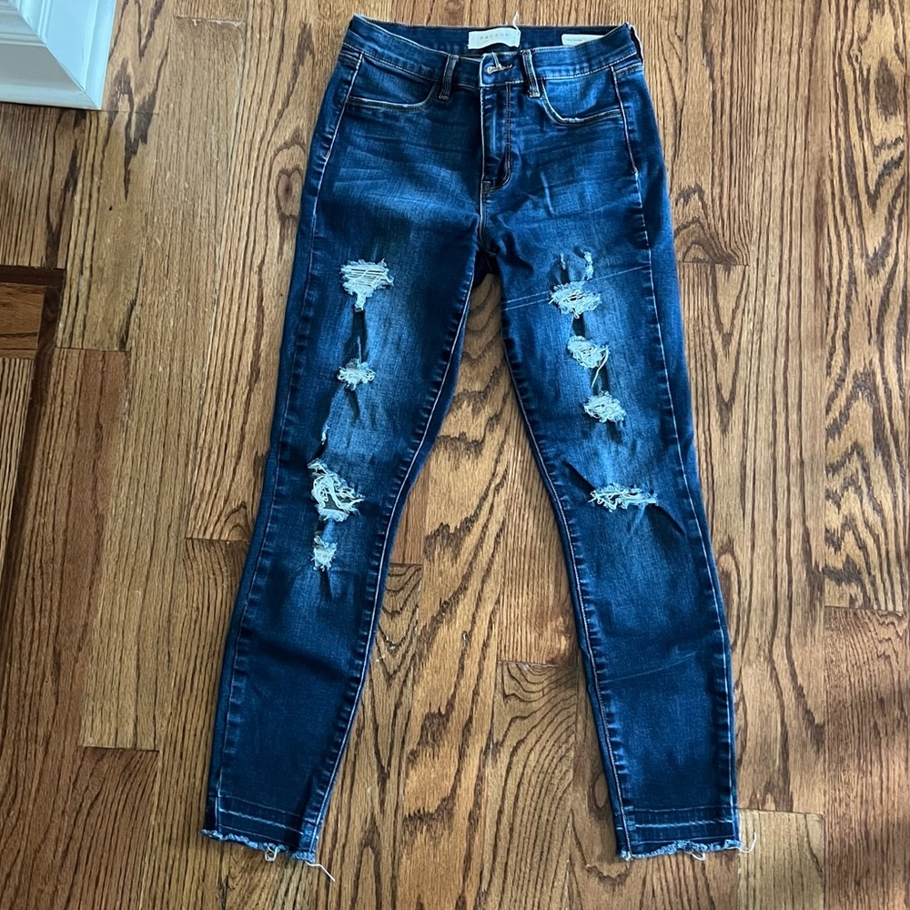 Distressed Jeggings
